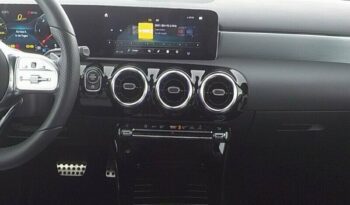 Mercedes-Benz A 200 d Premium AMG Line pieno