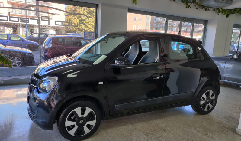 Renault Twingo 1.0 SCe Live pieno