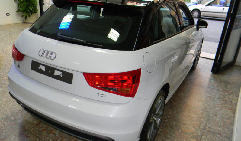 Audi A1 1.6 Tdi S-Line Attraction pieno