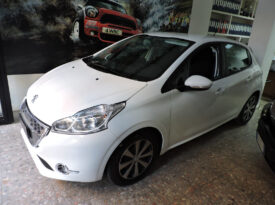 Peugeot 208 Nuovo e Usato