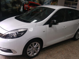 Renault Scenic X-Mode 1.5 dCi 110Cv