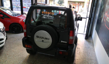 Suzuki Jimny usate pieno
