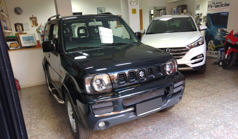 Suzuki Jimny usate pieno