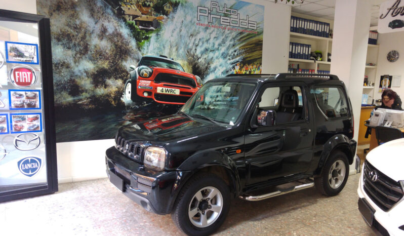 Suzuki Jimny usate pieno