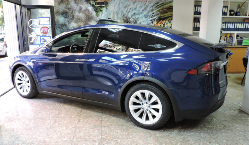 Tesla Model X 90D pieno