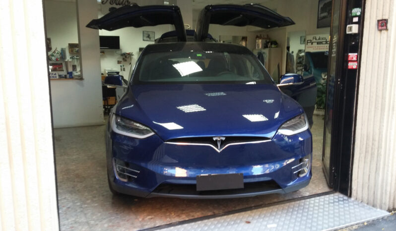 Tesla Model X 90D pieno