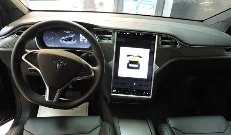 Tesla Model X 90D pieno