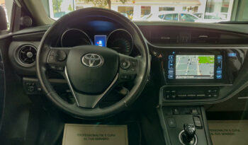 Toyota Auris Touring Sports 1.8 Hybrid pieno