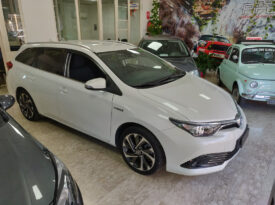 Toyota Auris Touring Sports 1.8 Hybrid
