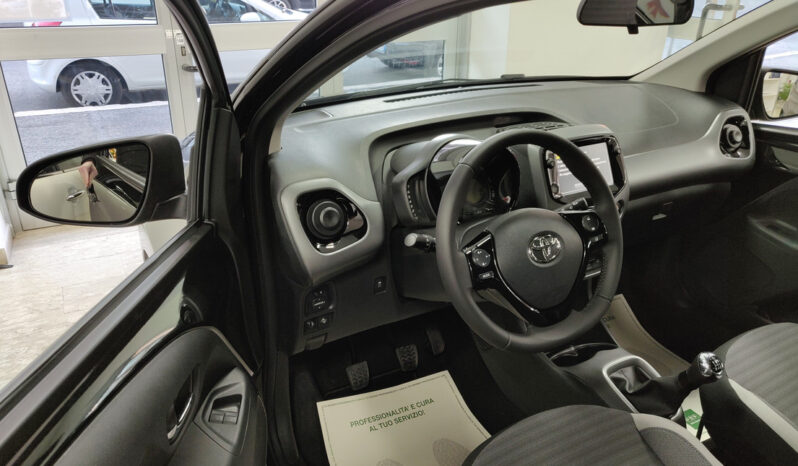 Toyota Aygo Nuove usate km0 aziendali pieno