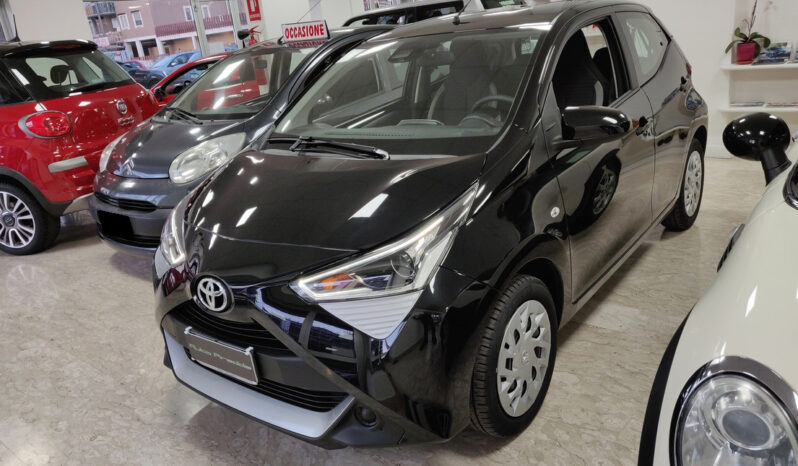 Toyota Aygo Nuove usate km0 aziendali pieno