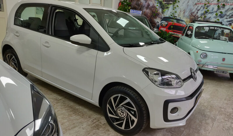 Volkswagen UP! Nuove usate km0 aziendali pieno