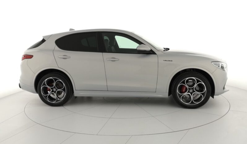 Alfa Romeo Stelvio Q4 Veloce pieno