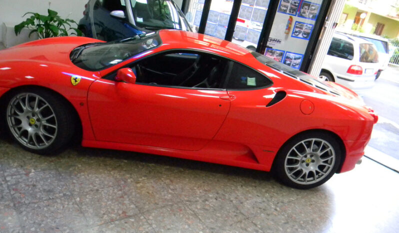 Ferrari F430 pieno