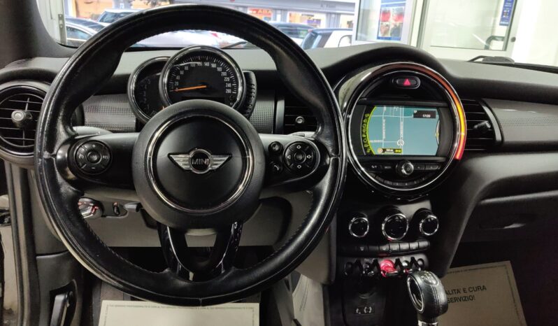 Mini Cooper D 1.5 pieno