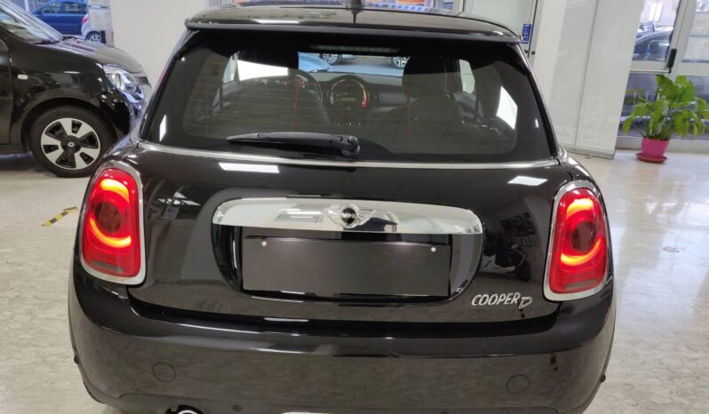 Mini Cooper D 1.5 pieno