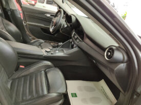 Alfa Romeo Giulia 2.2 AT8 AWD Q4 Veloce