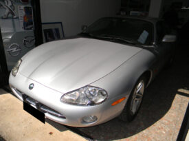 Jaguar XK8