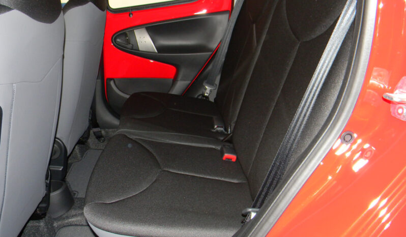 Toyota Aygo 1.0 Active 5 Porte pieno