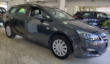 Opel Astra 1.4 Sports Tourer pieno