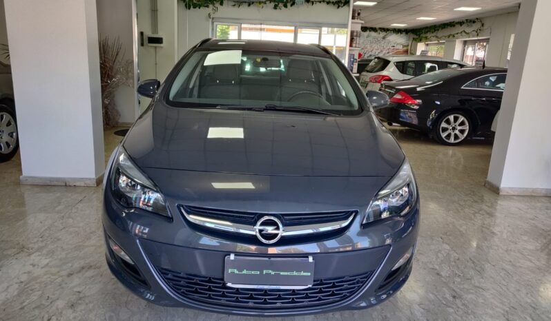 Opel Astra 1.4 Sports Tourer pieno