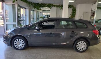 Opel Astra 1.4 Sports Tourer pieno