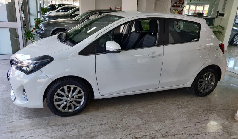 Toyota Yaris Vari Colori pieno