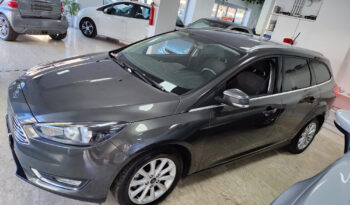 Ford Focus 1.6 GPL SW Titanium pieno