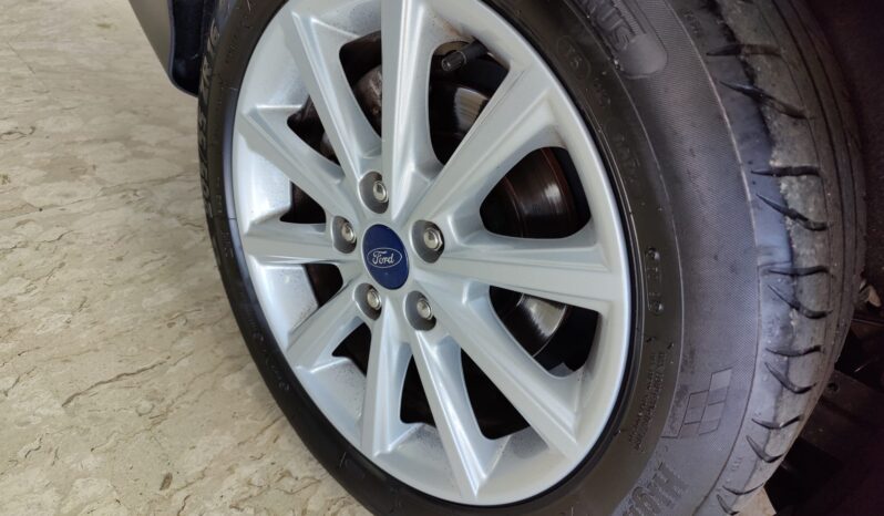 Ford Focus 1.6 GPL SW Titanium pieno