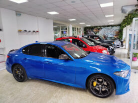 Alfa Romeo Giulia 2.0 Turbo 280 CV AT8 AWD Q4 Veloce