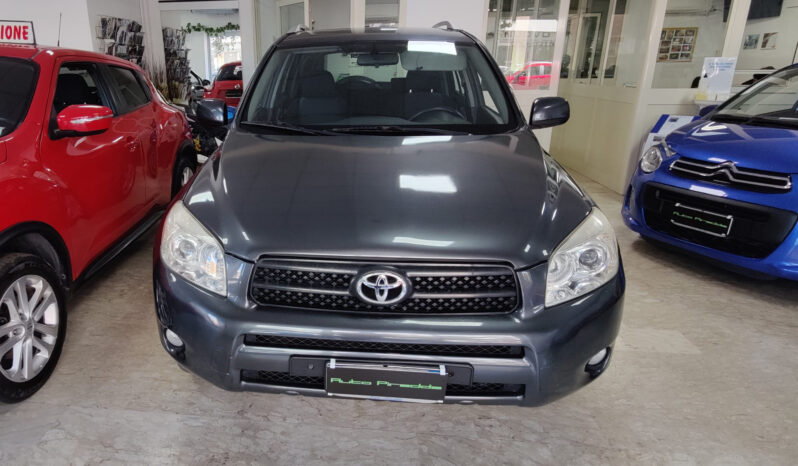 Toyota RAV4 2.2 D-4D 136 CV pieno