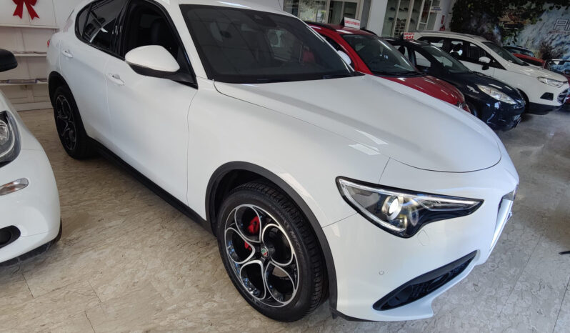 Alfa Romeo Stelvio 2.2 Turbodiesel 190 CV AT8 Q4 pieno