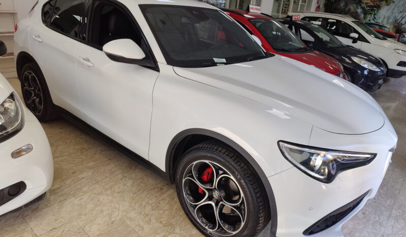 Alfa Romeo Stelvio 2.2 Turbodiesel 190 CV AT8 Q4 pieno