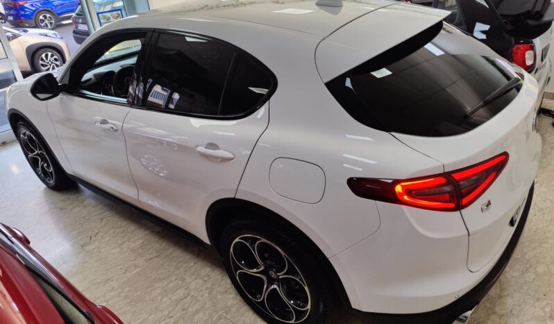 Alfa Romeo Stelvio 2.2 Turbodiesel 190 CV AT8 Q4 pieno
