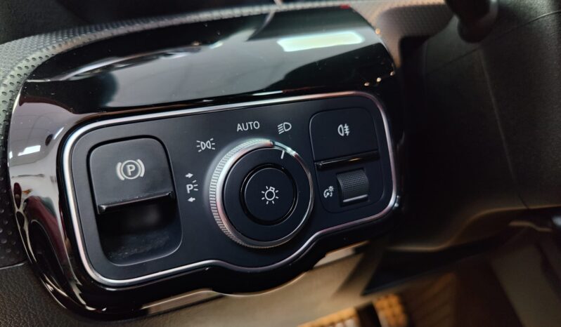 Mercedes-benz A 180 d Automatic Premium Cerchi AMG pieno
