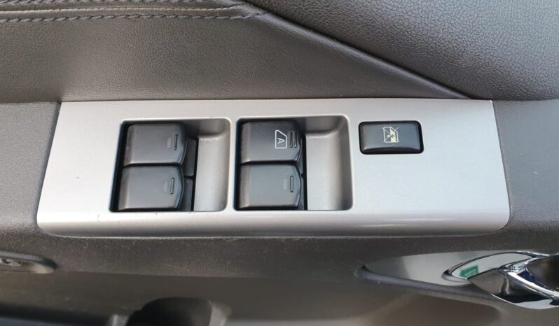 Nissan Pathfinder 2.5 dCi 7 Posti pieno