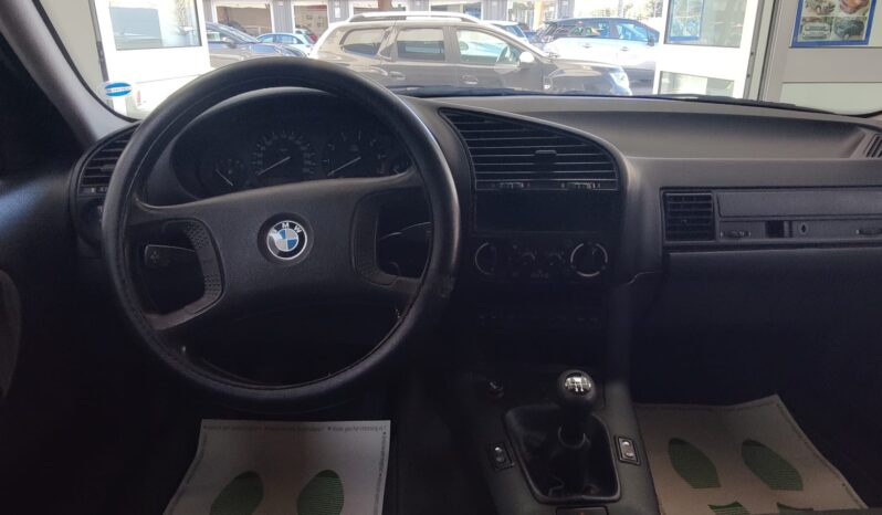 BMW 325i 24V 4 Porte pieno