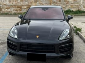 Porsche Cayenne Coupé 3.0 V6 E-Hybrid 462CV