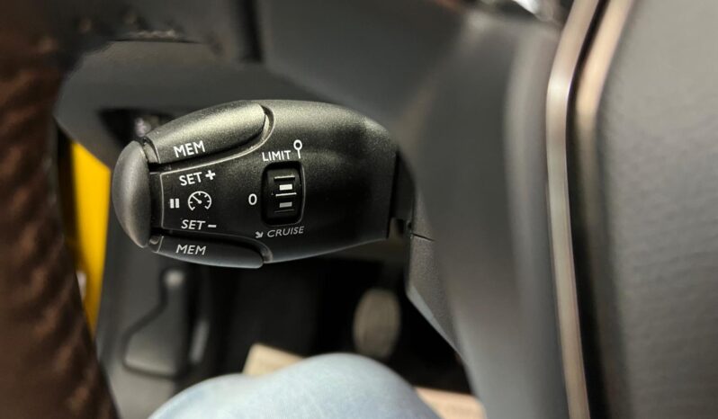 Peugeot 208 75CV 5 Porte Active Pack pieno