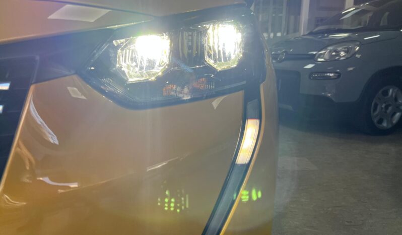 Peugeot 208 75CV 5 Porte Active Pack pieno