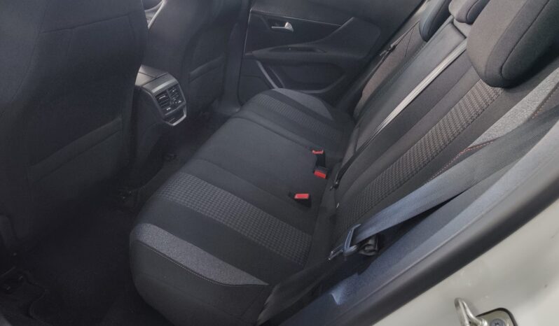 Peugeot 3008 1.5 BlueHDi 130 EAT8 pieno