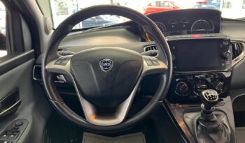 Lancia Ypsilon 1.0 FireFly 5 Porte Hybrid Ecochic pieno