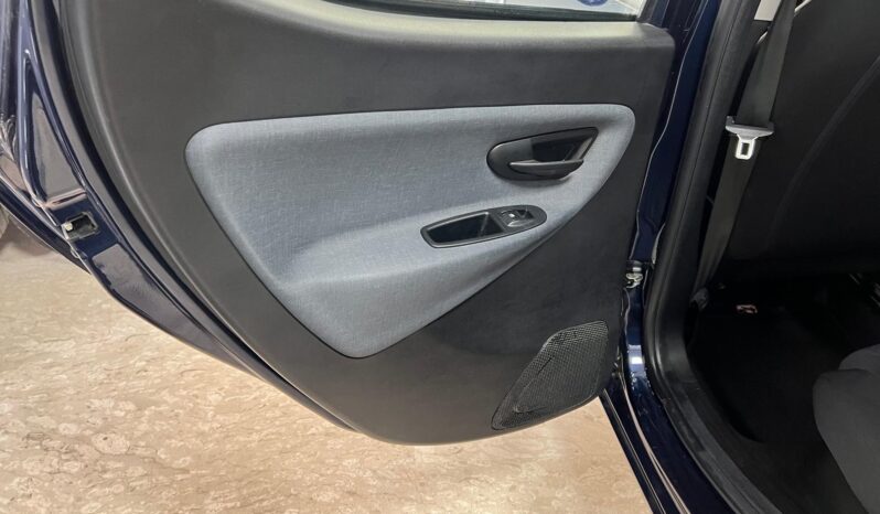 Lancia Ypsilon 1.0 FireFly 5 Porte Hybrid Ecochic pieno