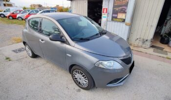 Lancia Ypsilon 1.2 69 CV 5 Porte Euro6 pieno