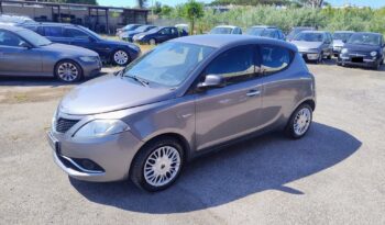 Lancia Ypsilon 1.2 69 CV 5 Porte Euro6 pieno