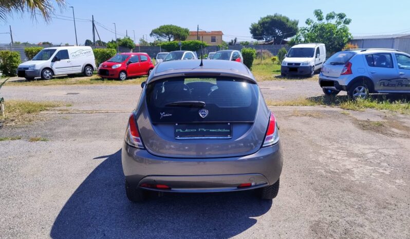 Lancia Ypsilon 1.2 69 CV 5 Porte Euro6 pieno