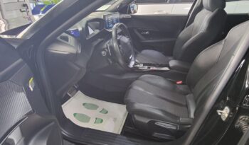 Peugeot 2008 1.5 BlueHDi 130 EAT8 GT pieno