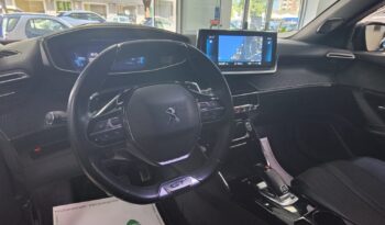 Peugeot 2008 1.5 BlueHDi 130 EAT8 GT pieno