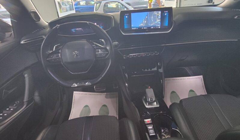 Peugeot 2008 1.5 BlueHDi 130 EAT8 GT pieno