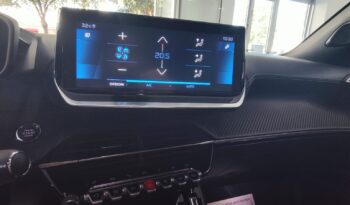 Peugeot 2008 1.5 BlueHDi 130 EAT8 GT pieno